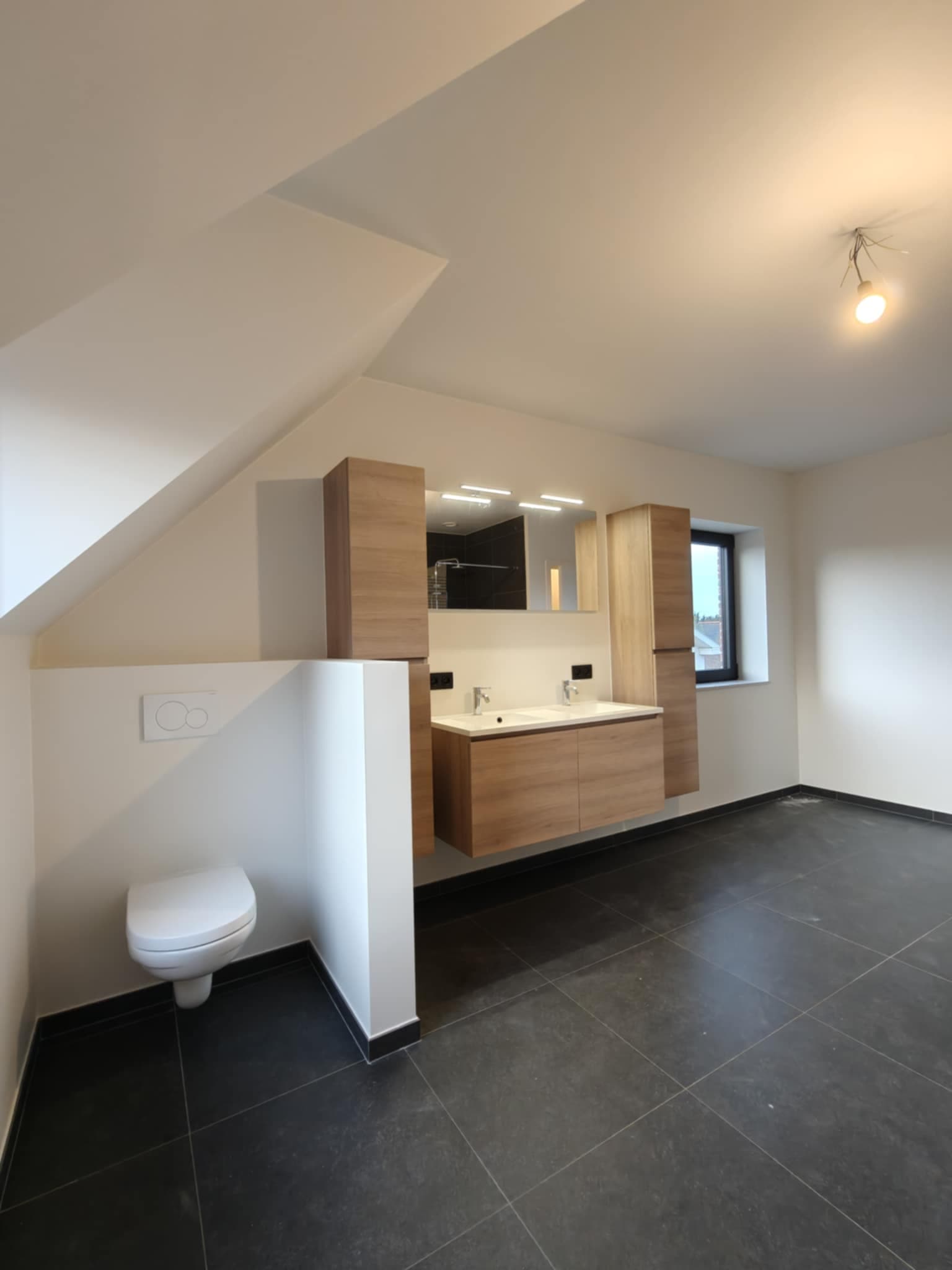 Badkamer renovatie, RB Schilderwerken Torhout